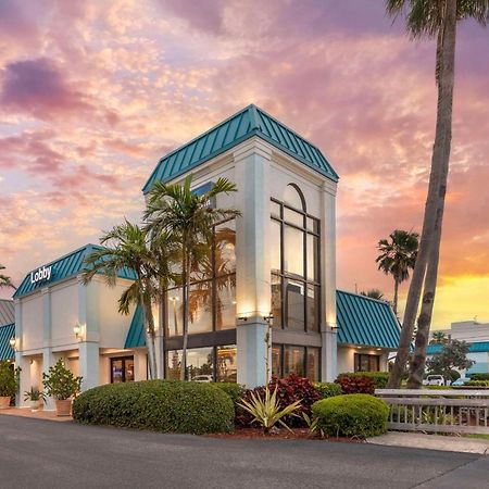 Best Western Cocoa Beach - Port Canaveral Esterno foto
