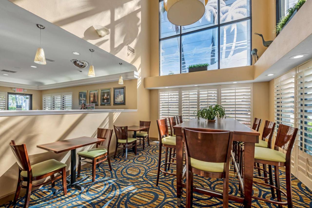 Best Western Cocoa Beach - Port Canaveral Esterno foto