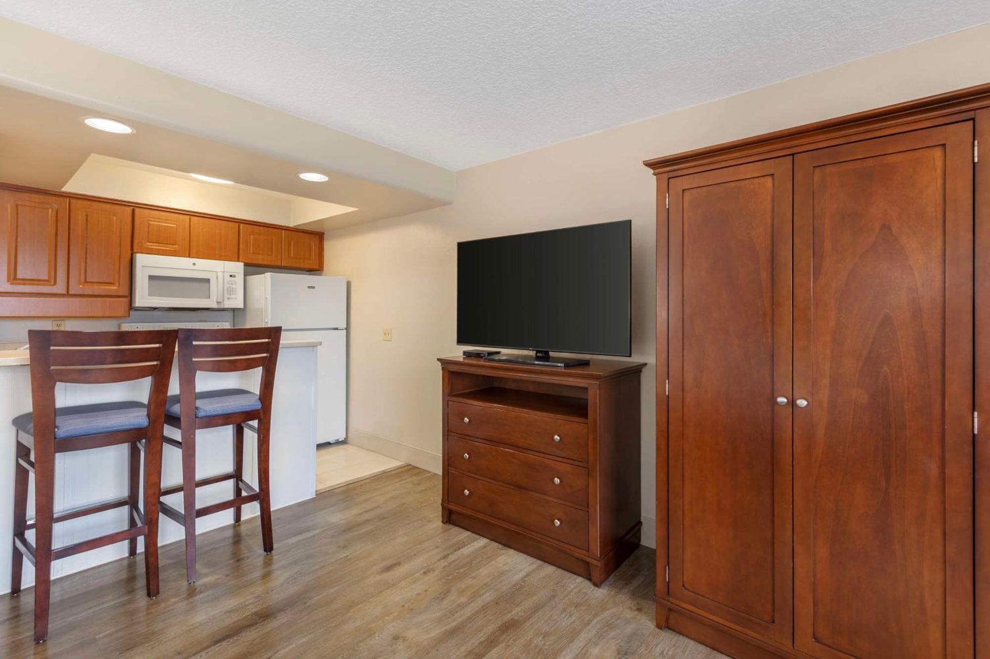 Best Western Cocoa Beach - Port Canaveral Esterno foto