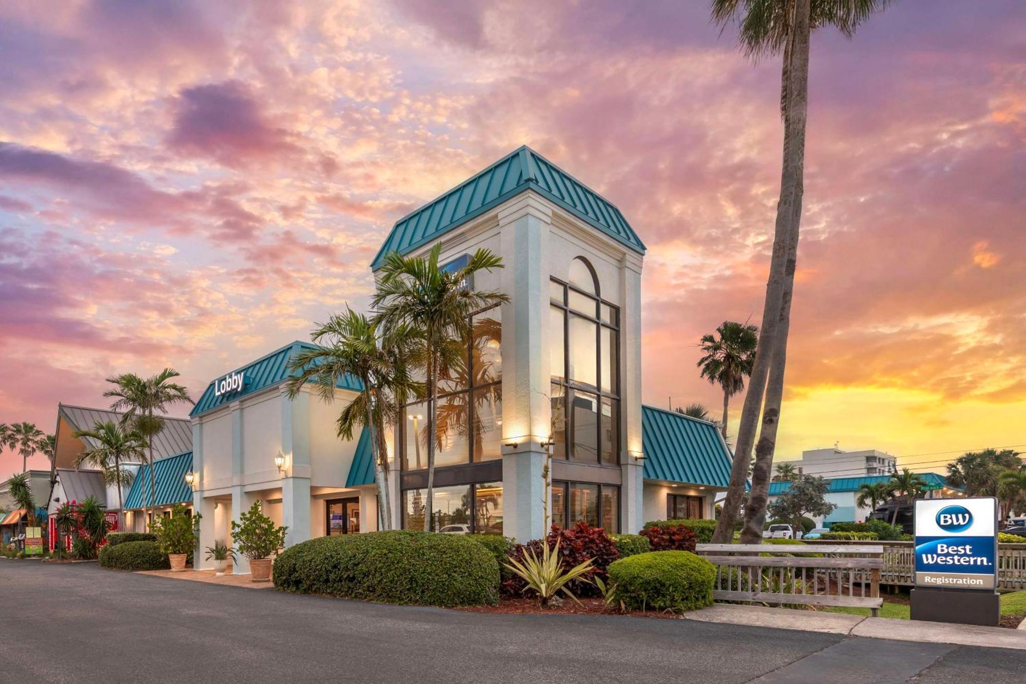 Best Western Cocoa Beach - Port Canaveral Esterno foto