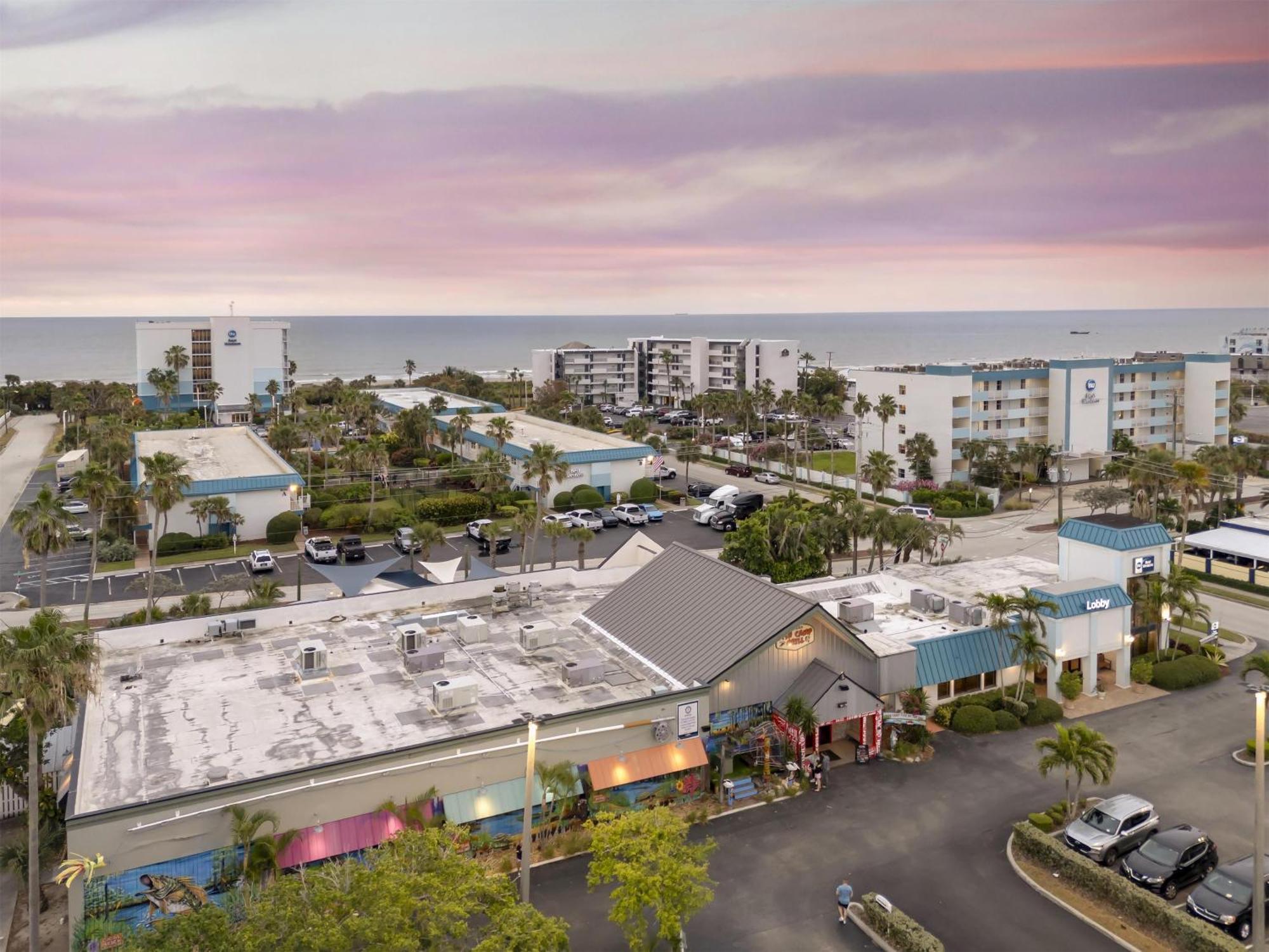 Best Western Cocoa Beach - Port Canaveral Esterno foto