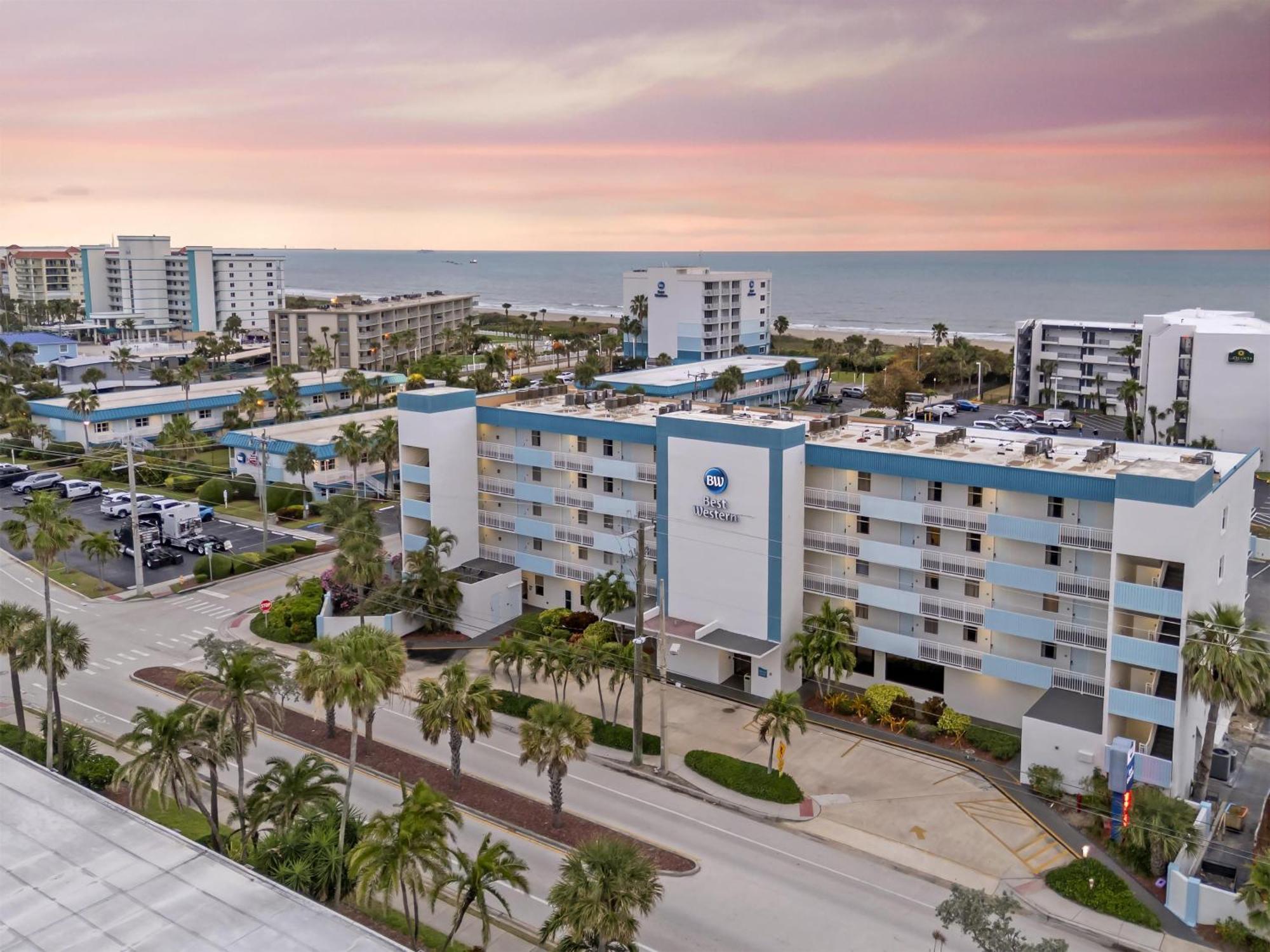 Best Western Cocoa Beach - Port Canaveral Esterno foto